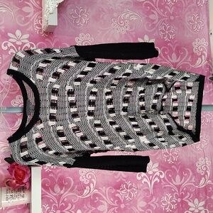 Quinn Black And White Sweater